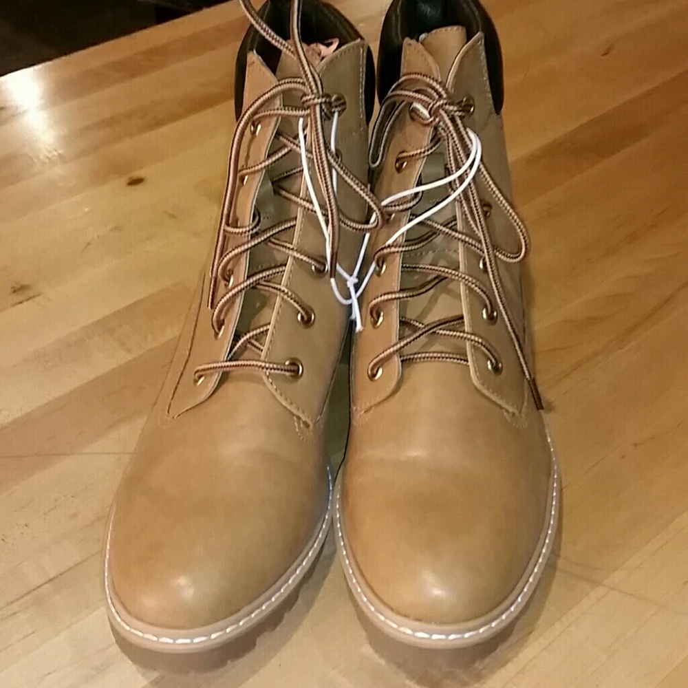 Mossimo Beccalynn Lace-Up Tan Hiking Work Boots - Picture 5 of 6